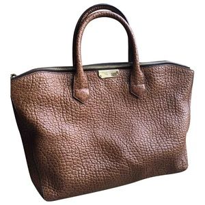 Burberry Brown grain leather dewsbury tote bag.